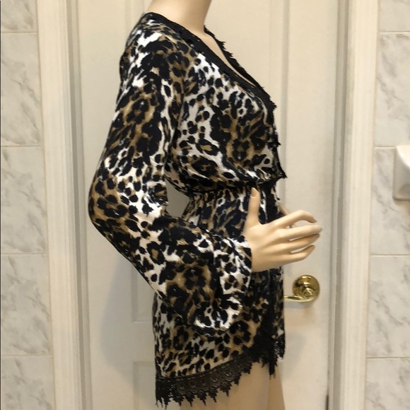 SEXY & FLIRTY LEOPARD PRINT LACE DETAIL ROMPER - Picture 4 of 8